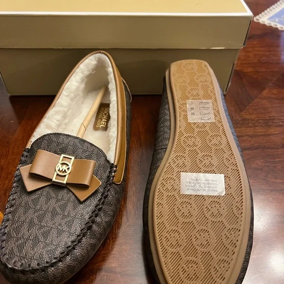 Michael Kors Erica Slipper - Classic Brown new in box never worn. - Picture 3 of 4